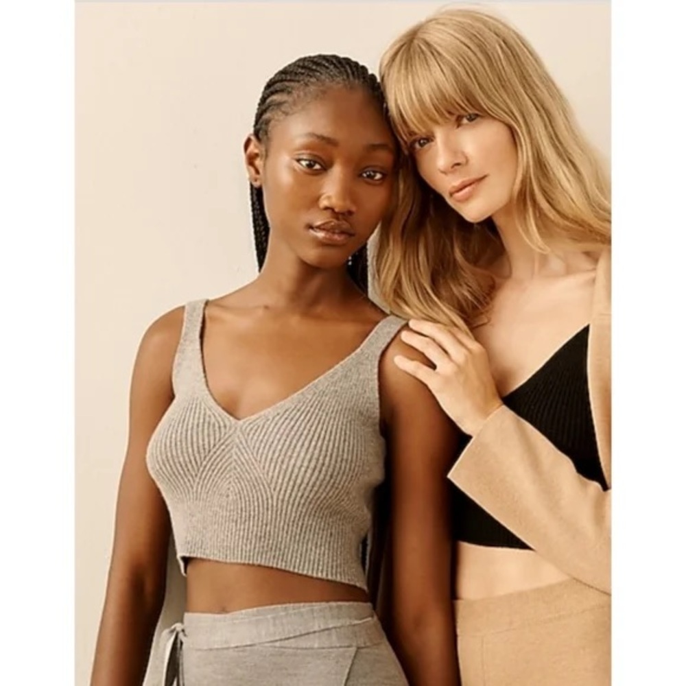 The Drop Women’s Sylvie Cotton Blend V-Neck Cropped Sweater Tank